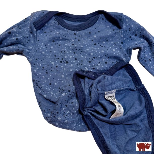 808 - Drengebody i bl� farver i 100% merinould, brugt, str. 68 cm 