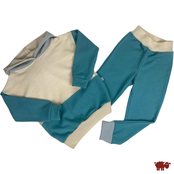 Ty.Bles - Joggingst med htte i merinould, upcyking, 110 cm (5 r)
