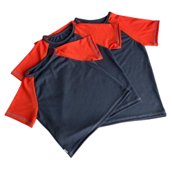 Ty.Bles - Bluse med korte arme/ t-shirt i merinould og silke, designer b�rnet�j