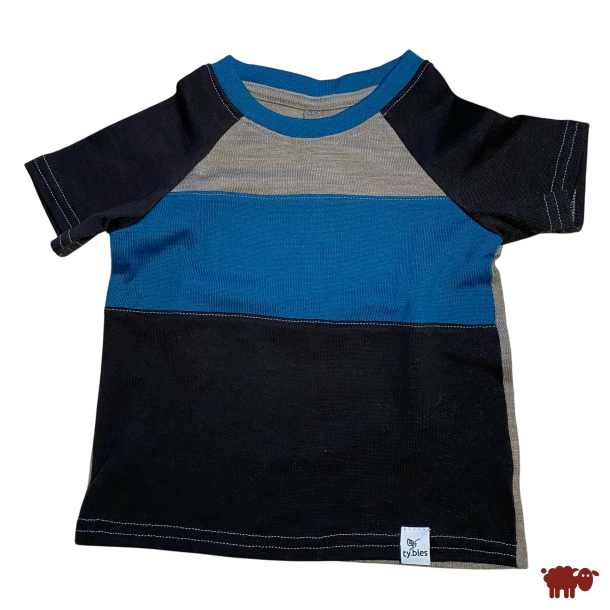Ty.Bles - Bluse med korte arme/ t-shirt i merinould, upcykling, 74/80 cm (6-12 mdr.)