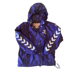 Hummel - Jakke sommerjakke med htte, lilla, str. 110, brugt som ny