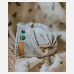 Puppi - Formsyet bambusble med en lomme, Morning Mist