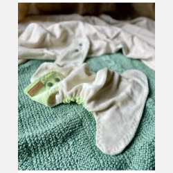 Puppi - Formsyet bambusble med en lomme Chilling Mint 