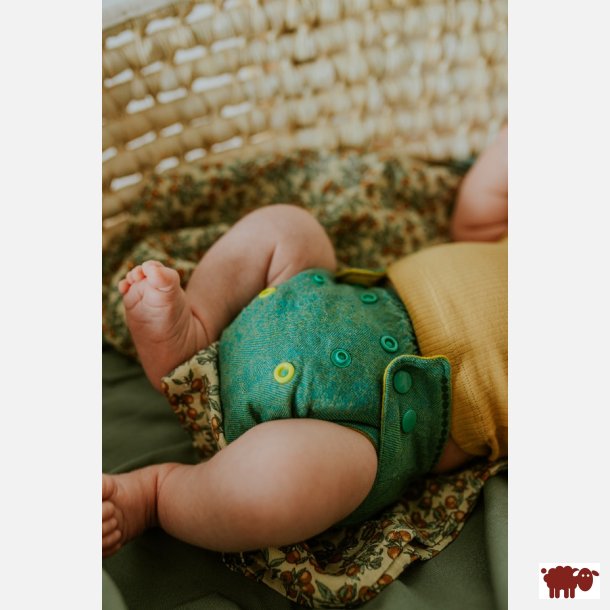Puppi - Cover til genanvendelige stofbleer i bld merinould Green Herringbone